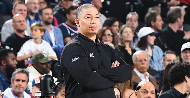 泰伦-卢：上赛季太阳有布克和杜兰特 比尔的稳定表现被掩盖了